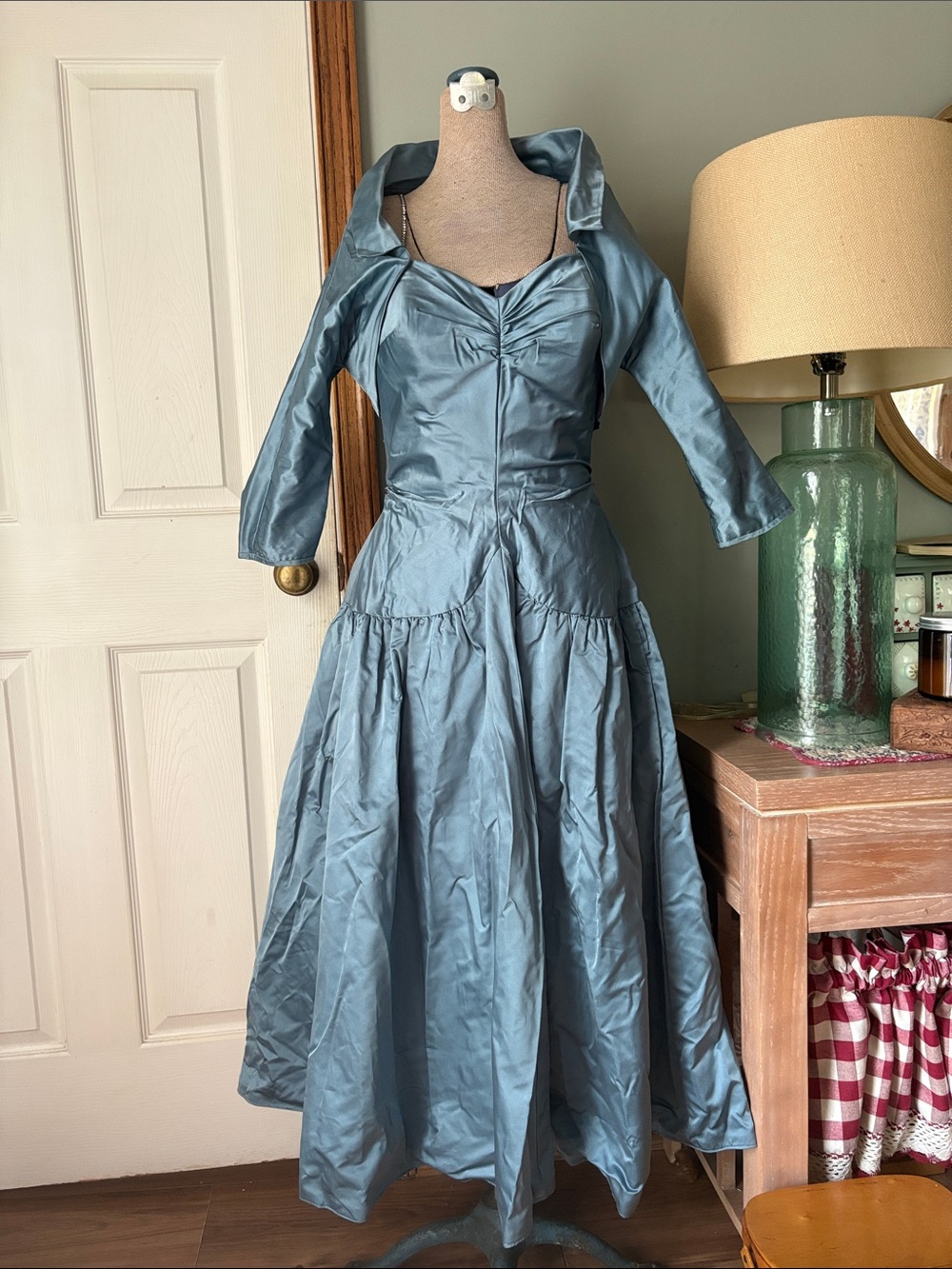 VINTAGE 40s/50s light blue dress with shrug coat and rhinestone straps
